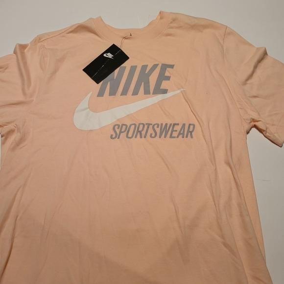 Men's T-Shirt Nike Sportswear Club - Picture 3 of 16